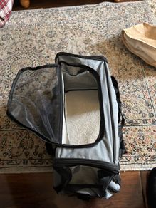 pet carrier