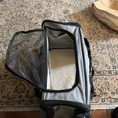 pet carrier