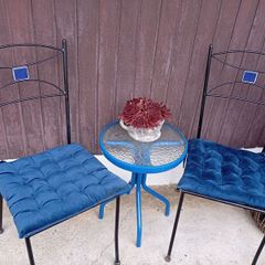 Table of chairs