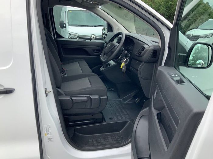 Peugeot Expert Premium plus ( 1 Year Warranty )