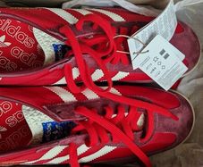 Men's running shoes