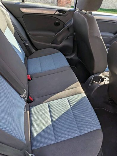 Volkswagen Golf 1.6 TDI Bluemotion