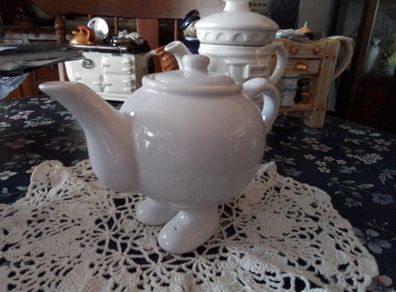 Small White Novelty teapot