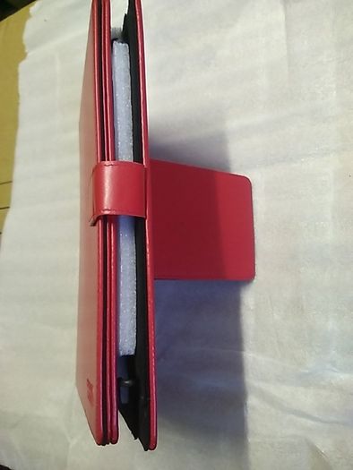 Universal Tablet (9" to 10.1") case with Bluetooth Keyboard