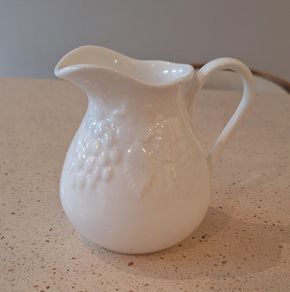 Wedgwood Strawberry and Vine Jug