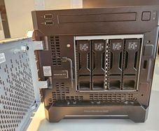 HP Microserver Gen8 2GB