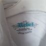 White shirt fits 3 /4years Image 2