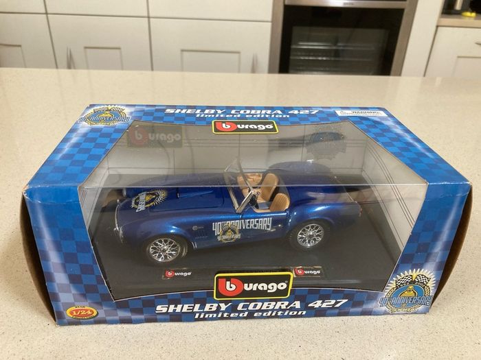 Shelby Cobra 427 40 Years anniversary scale 1/24 Burago