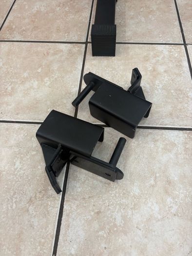 Squat Rack, Commercial Gym Spec Grade ( Rated To Hold 350kg Of Weight!!!)