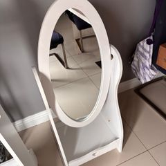 Haus projekt dress up rail and mirror set
