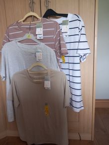 4 x Ladies T-shirts
