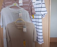 4 x Ladies T-shirts
