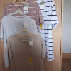 4 x Ladies T-shirts