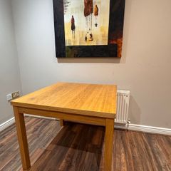 Extendable Dining Table-Oak Effect-Excellent Condition