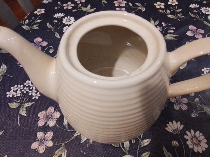 Rayware Teapot