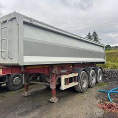 Dennison tipping trailer