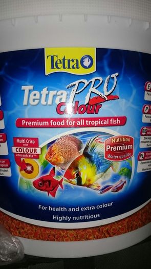 Tetra Pro Colour