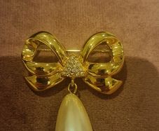 brooch