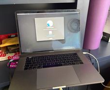 Macbook Pro 15" / 2018