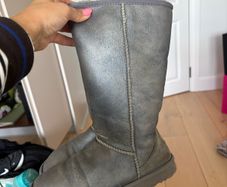 Ugg