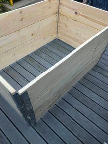chunky Raised bed planters