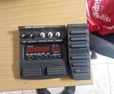 electric guitar  effect pedal