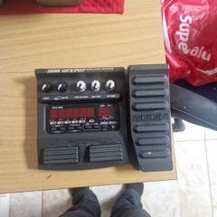 electric guitar  effect pedal