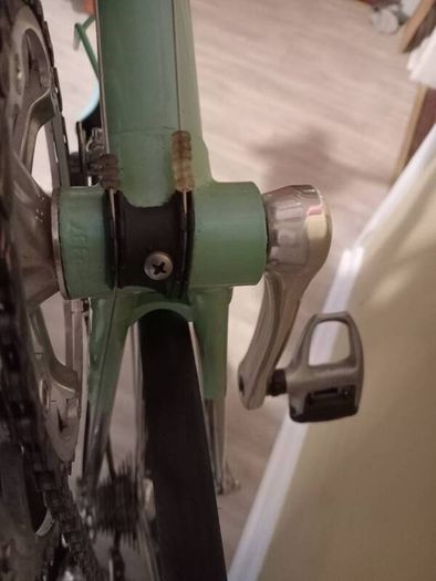 Bianchi Thron 57cm Campagnolo Record