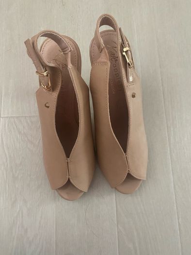 Beige Kate Appleby heel shoes