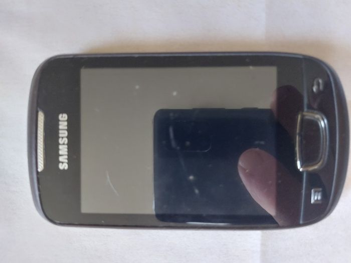 Samsung Galaxy Mini, Model No. GT-S5570, in excellent working condition