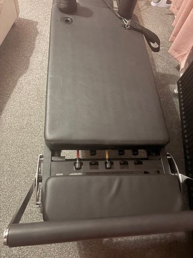 Reformer Pilates machine