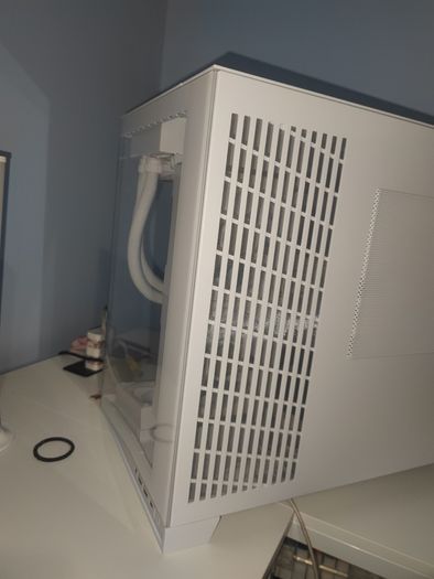 High-End Gaming PC - Ryzen 7 9800X3D - RTX 3080 - 32GB DDR5 - White Build - Like new