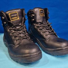 Dunlop steel toe cap safety boots
