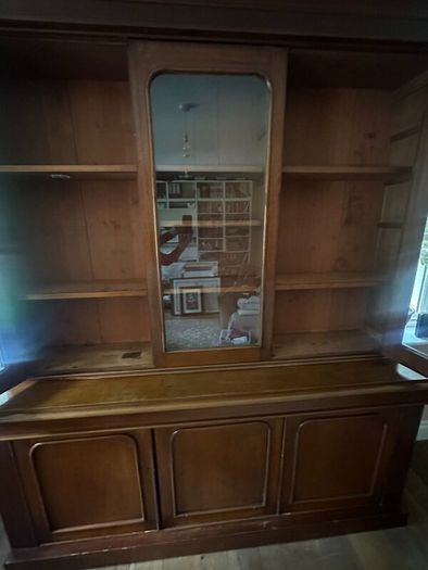 Beautiful Antique Mahogany Dresser