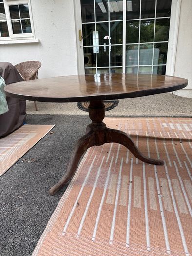 Hardwood Round Dining Table