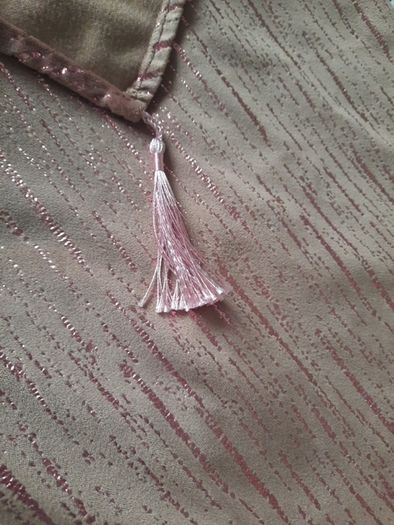 pink velvet and metallic table runner