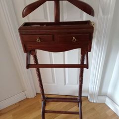 gentleman's valet unit