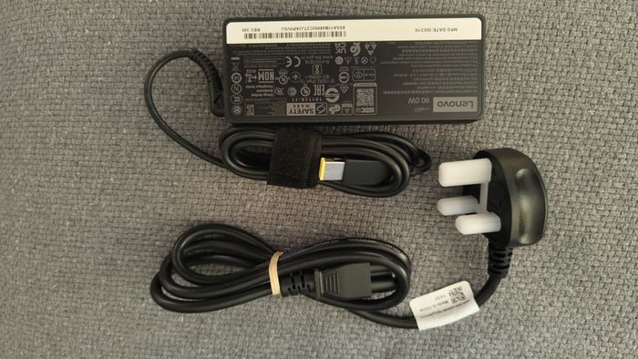 Lenovo original 90W charger