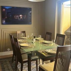 Calligaris Extendable Dining Table and Chairs