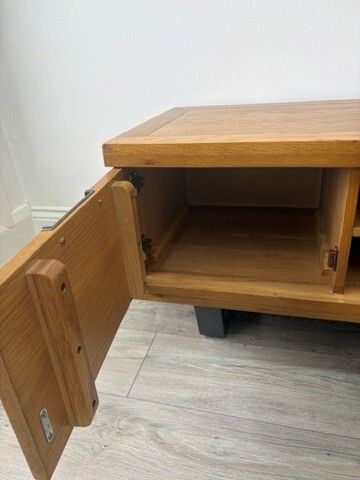 TV Stand- Oak