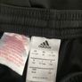 Manchester United shorts Image 3