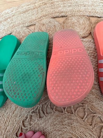 adidas flip flop / aqua slides size 5