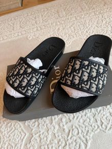 DIOR Dway Slides