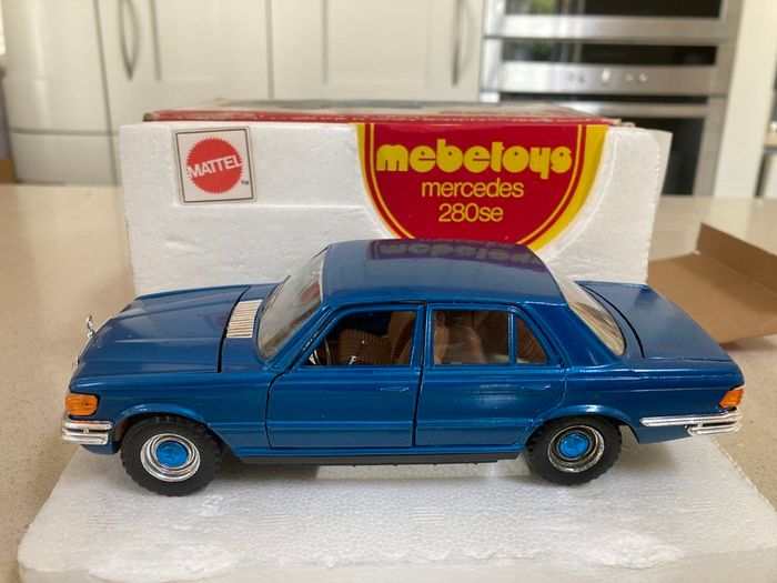 Mercedes 280 SE Mattel Mebetoys Scale 1/28