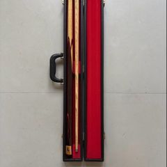Viking snooker cue