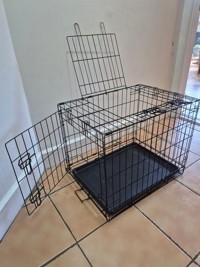Dog crate