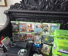 Xbox 360, 3 Controllers, 58 Games