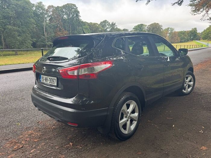 Nissan Qashqai XE 1.2 pet Tax and Tested