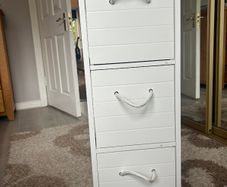 Bathroom / White 3-Drawer Storage Unit