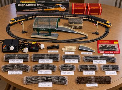 Huge Vintage Hornby OO Gauge Collection | InterCity 125, Pacer, 60+ Track, Buildings